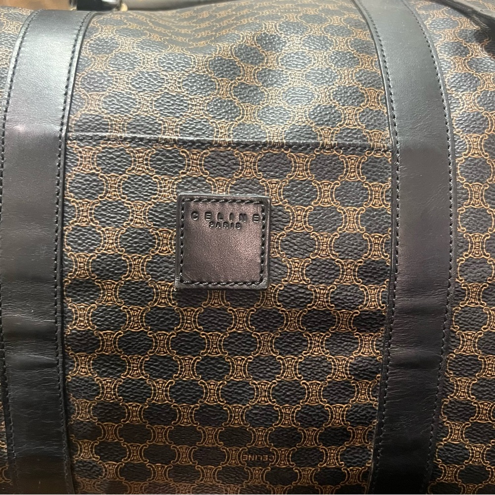 ✅AUTHENTIC⭐️ CELINE ⭐️ Boston Travel 🧳 Bag! Unisex & multi use Luxury item - Picture 10 of 13